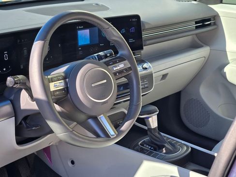 Certified 2025 Hyundai Kona SEL image 31