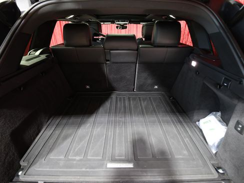 Used 2019 Land Rover Range Rover Sport HST image 33