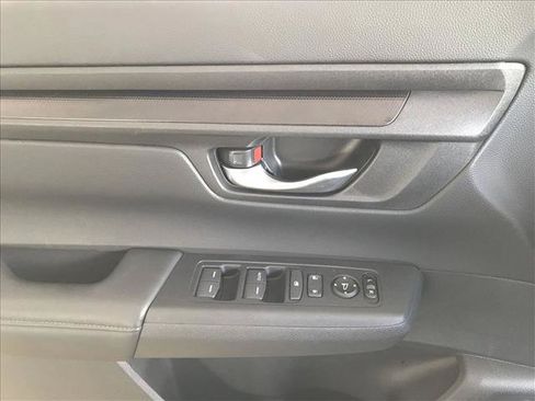 Certified 2025 Honda CR-V LX image 10