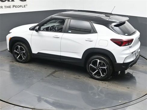 Used 2023 Chevrolet TrailBlazer RS w/ Sun and Liftgate Package image 42