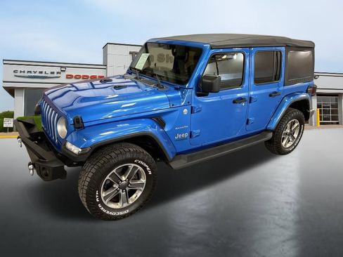 Used 2022 Jeep Wrangler Unlimited Sahara image 9