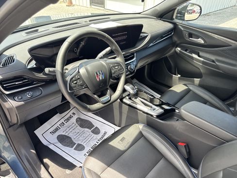 Certified 2024 Buick Envista Sport Touring w/ Advanced Safety Package FWD image 18