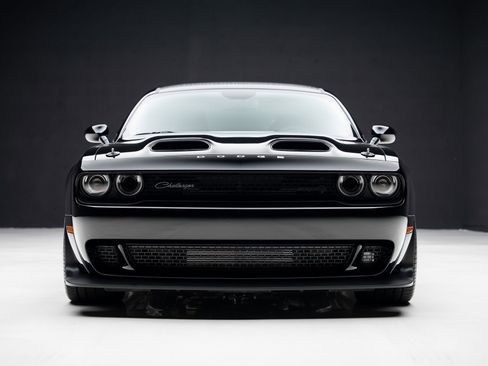 Used 2023 Dodge Challenger SRT Hellcat Redeye RWD image 8