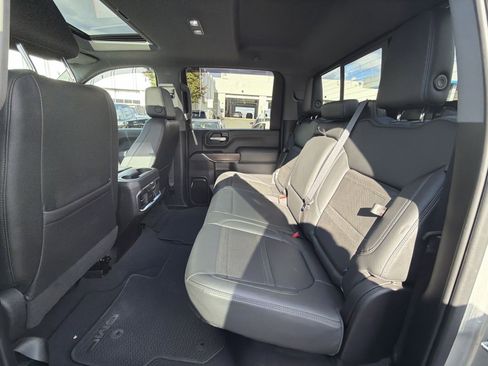 Used 2023 GMC Sierra 3500 Denali image 24