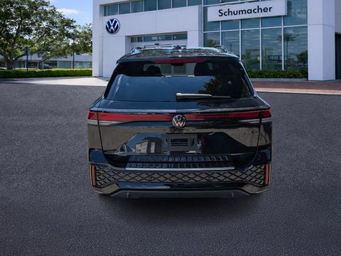 New 2026 Volkswagen Tiguan SE R-Line FWD image 6