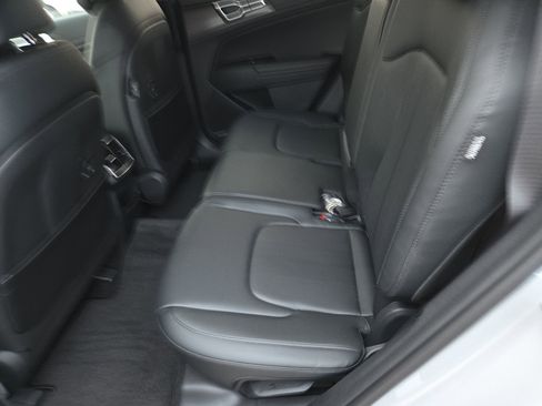 New 2026 Kia Sportage EX image 6