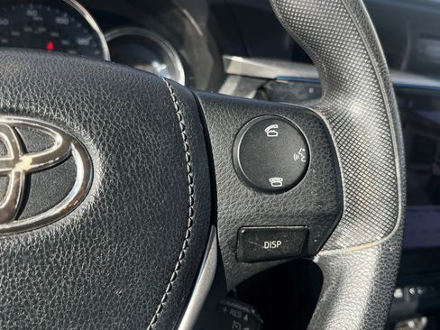 Used 2014 Toyota Corolla LE image 24