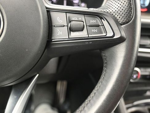 Used 2022 Alfa Romeo Stelvio Ti image 24