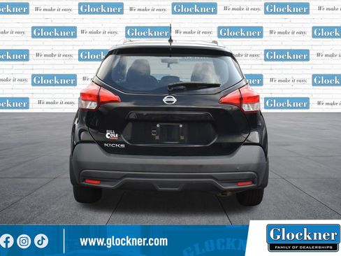 Used 2019 Nissan Kicks S FWD image 12