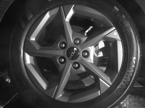 Used 2025 Kia K4 FWD image 14