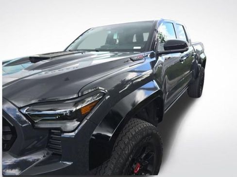 Used 2024 Toyota Tacoma TRD Pro AWD/4WD image 5