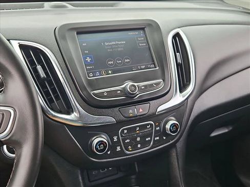 Used 2024 Chevrolet Equinox LT FWD image 21