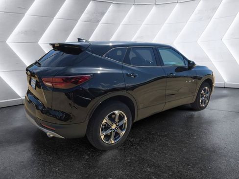 New 2026 Chevrolet Blazer LT w/ LPO, Floor Liner Package FWD image 5