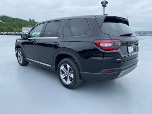 Certified 2023 Honda Pilot EX-L image 10