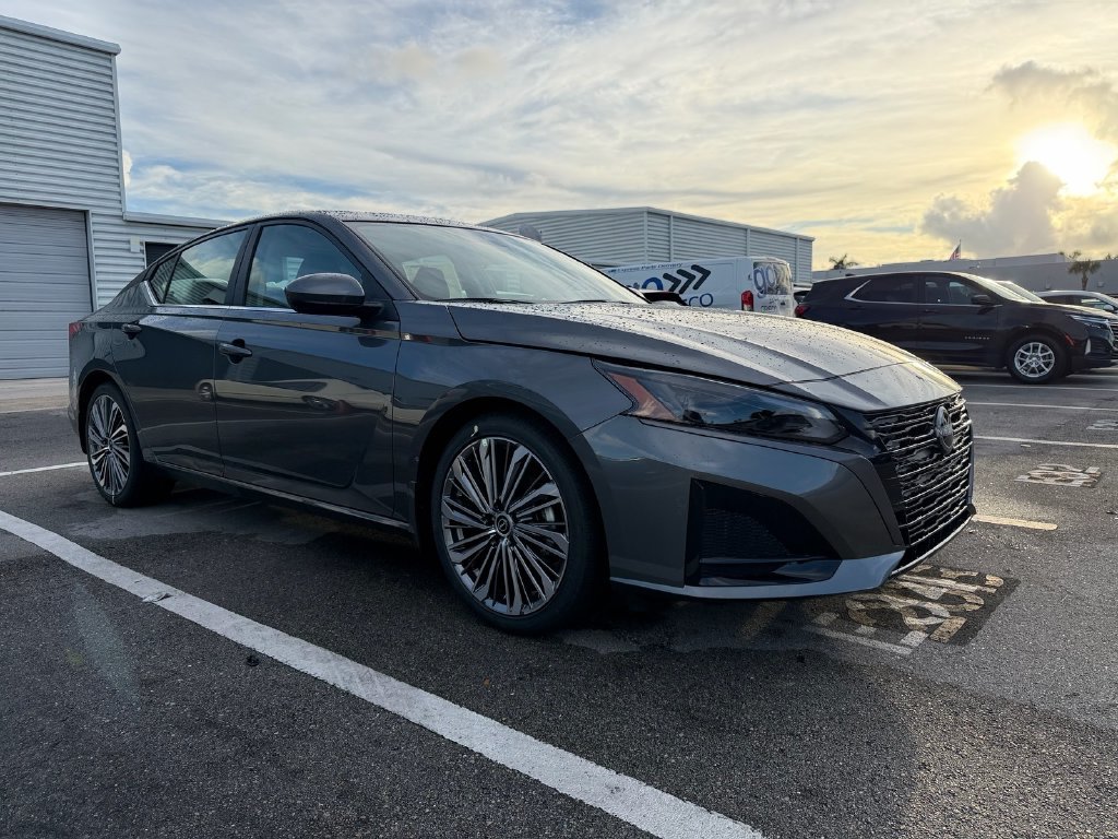 New 2026 Nissan Altima 2.5 SV w/ SV Premium Package FWD image 1