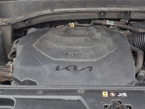 Used 2022 Kia Telluride SX w/ SX Prestige Package image 34