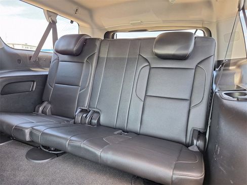 Used 2018 Chevrolet Suburban Premier image 10