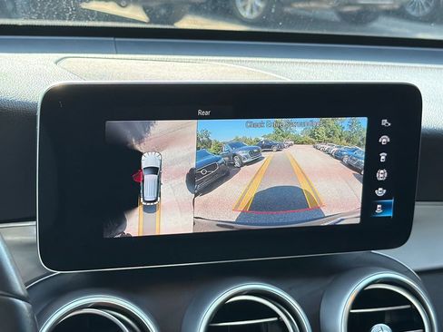 Used 2022 Mercedes-Benz GLC 300 w/ Premium Package Lite image 33