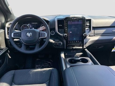 New 2026 RAM 1500 4x4 Crew Cab image 25