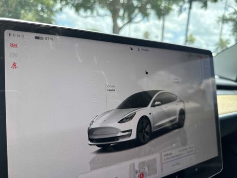 Used 2023 Tesla Model 3 Standard Range RWD image 21