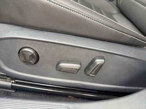 Used 2024 Volkswagen Jetta SE image 22