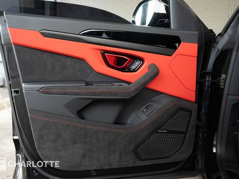 Used 2024 Lamborghini Urus S image 20