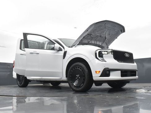 New 2025 Ford Maverick Lobo image 36