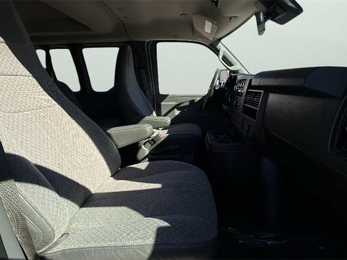 Used 2019 Chevrolet Express 3500 LT w/ LT Preferred Equipment Group image 29