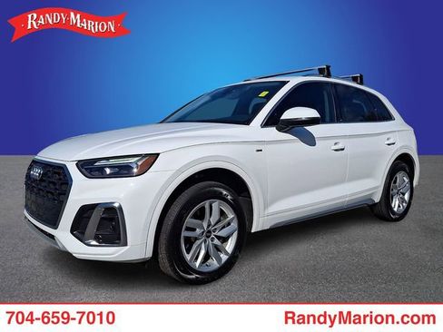 Used 2022 Audi Q5 2.0T Premium w/ Convenience Package image 1