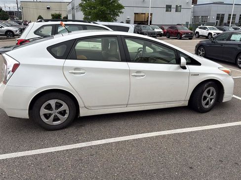Used 2012 Toyota Prius Two FWD image 5