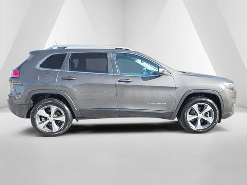 Used 2019 Jeep Cherokee Limited image 4
