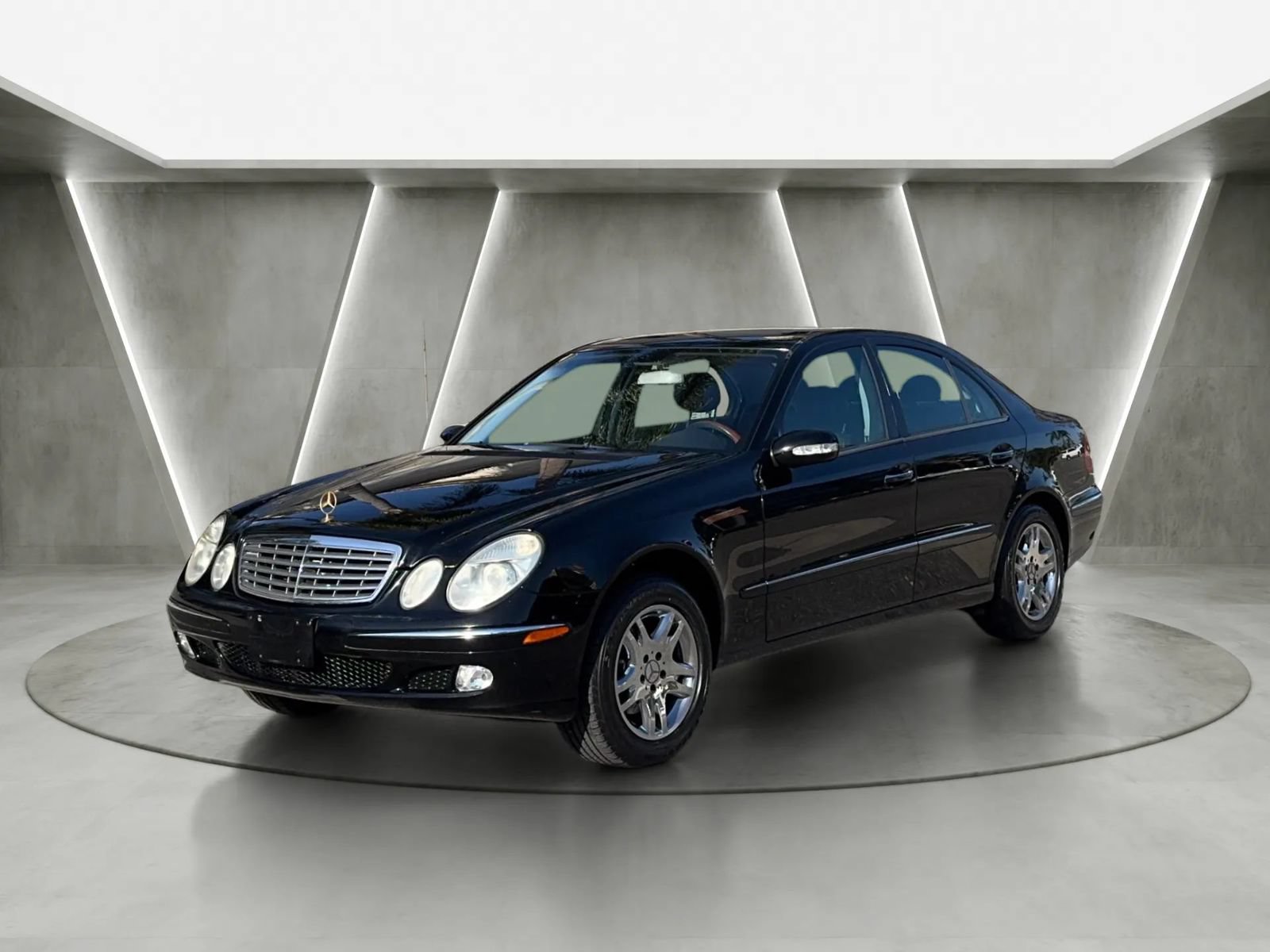 Used 2003 Mercedes-Benz E 320 Sedan image 7