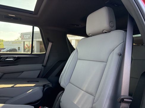 Used 2026 Chevrolet Tahoe Z71 w/ Comfort Package image 40