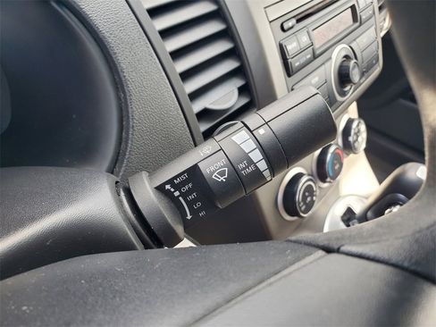 Used 2012 Nissan Sentra 2.0 image 23