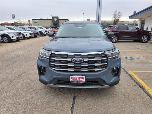 New 2026 Ford Explorer Active w/ Active Comfort Package image 2
