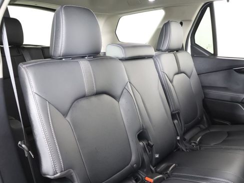 Used 2025 Honda Pilot EX-L image 33