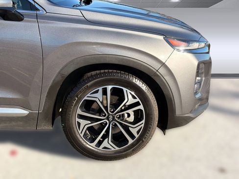 Used 2019 Hyundai Santa Fe FWD image 12