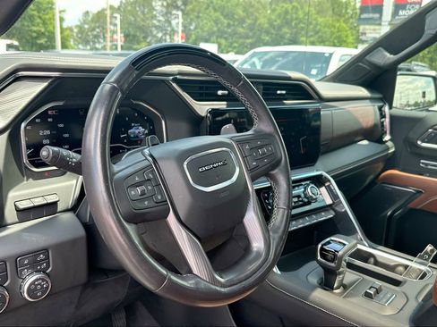 Used 2024 GMC Sierra 1500 Denali Ultimate AWD/4WD image 10