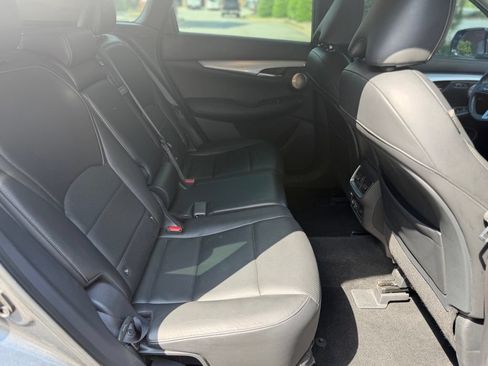 Used 2019 INFINITI QX50 Essential w/ Premium Heat Package FWD image 18