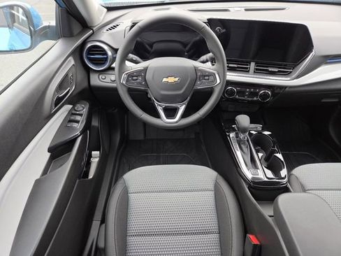 New 2026 Chevrolet Trax LT w/ Driver Confidence Package image 28