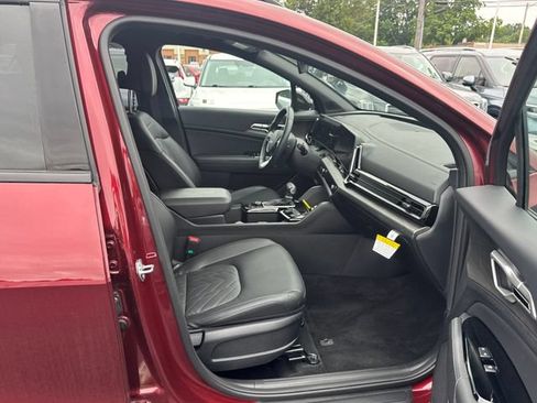 Certified 2025 Kia Sportage X-Line AWD/4WD image 9