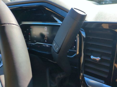 Certified 2025 GMC Sierra 2500 SLT w/ SLT Premium Package image 16