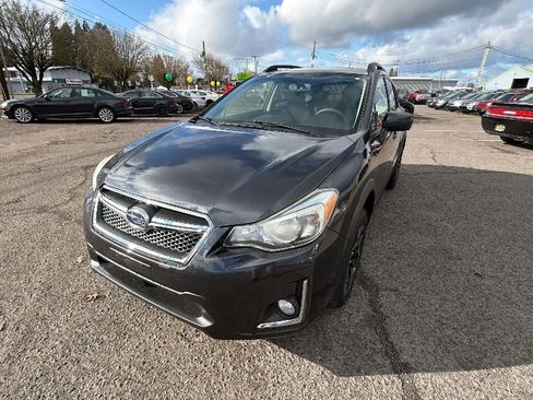 Used 2016 Subaru Crosstrek 2.0i Premium w/ Moonroof Package image 7