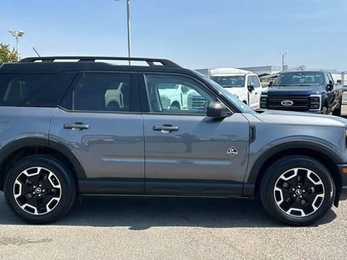 Used 2022 Ford Bronco Sport Outer Banks w/ Tech Package image 2