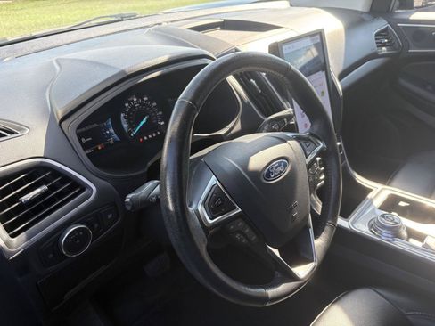 Used 2024 Ford Edge SEL AWD/4WD image 5