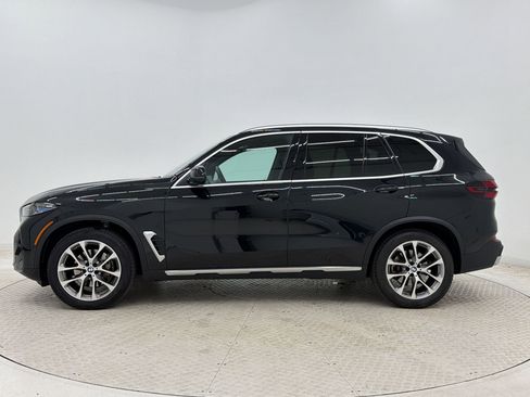 Used 2024 BMW X5 xDrive40i w/ Premium Package AWD/4WD image 2