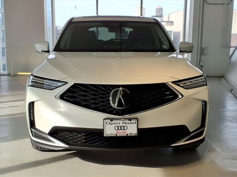 Used 2025 Acura MDX SH-AWD image 2