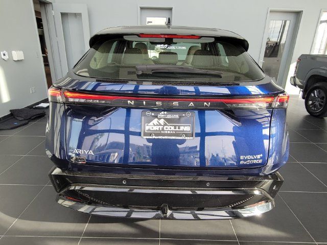 Used 2024 Nissan Ariya AWD image 3
