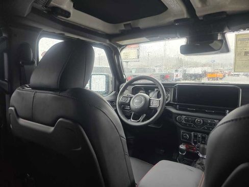 New 2026 Jeep Wrangler Unlimited Rubicon image 10