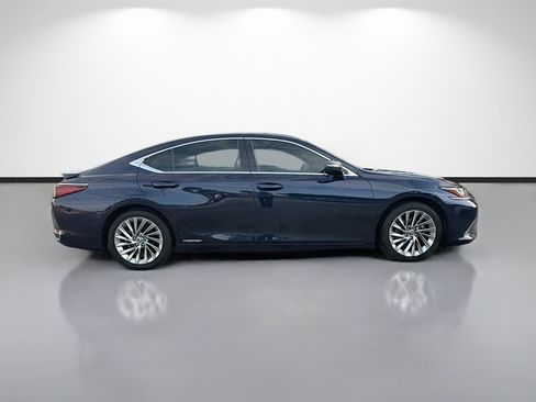 Used 2019 Lexus ES 300h FWD image 2